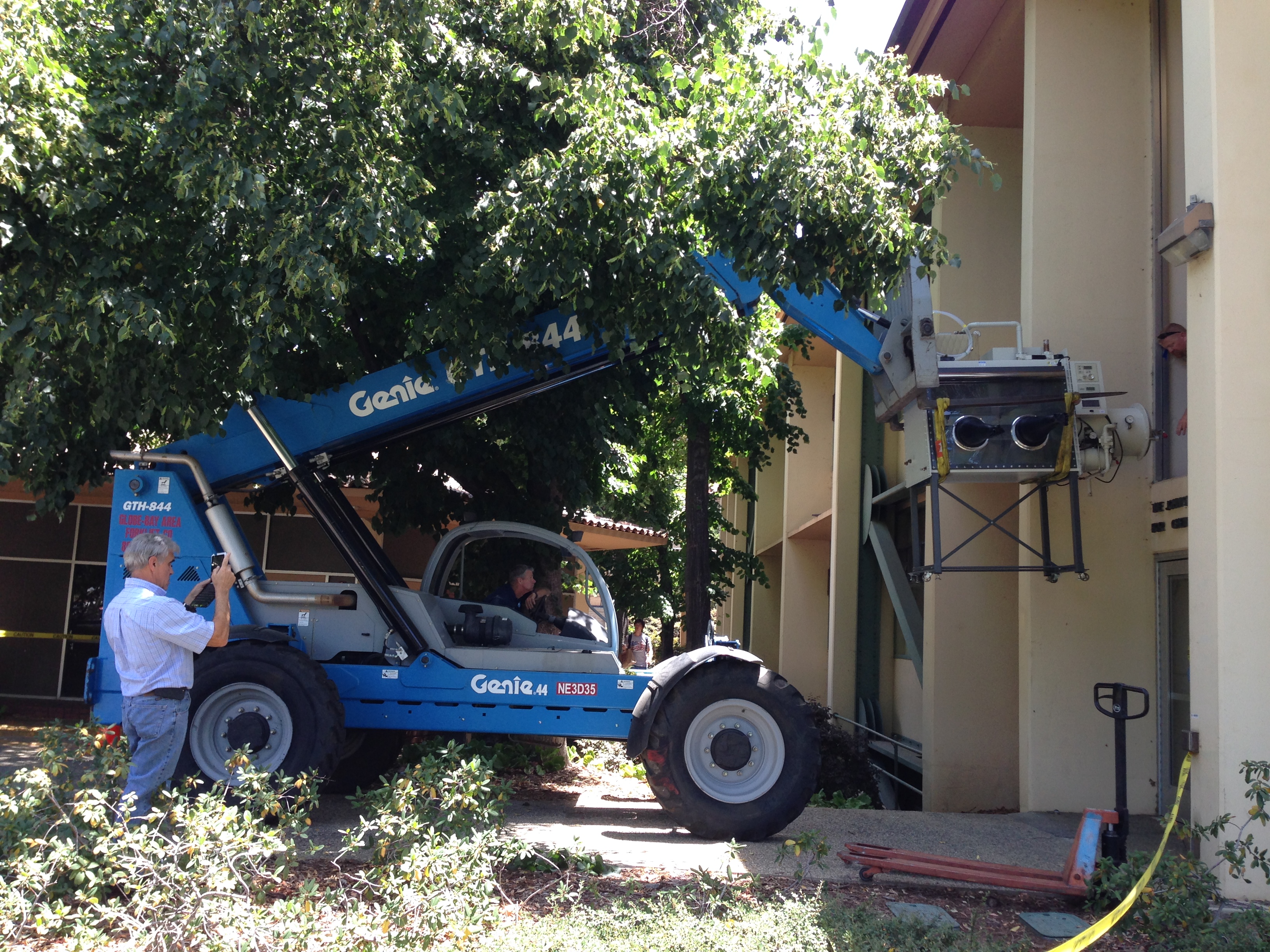 Picture of 140612 Lab Move